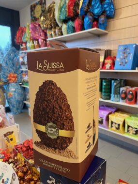 la suissa uovo 500 gr nocciolato fondente e latte