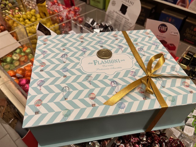 FLAMIGNI  CONFEZIONE CON PASTICCERIA DA TE 500 GR